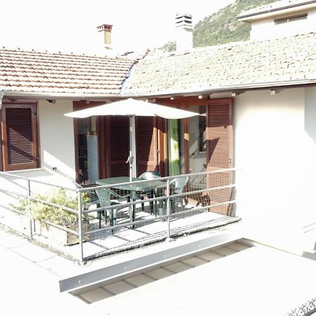 Casa Avezza Apartman Omegna Szoba fotó