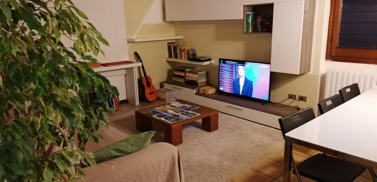 Casa Avezza Apartman Omegna Kültér fotó